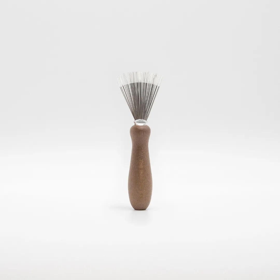 BEECHWOOD BRUSH CLEANING TOOL