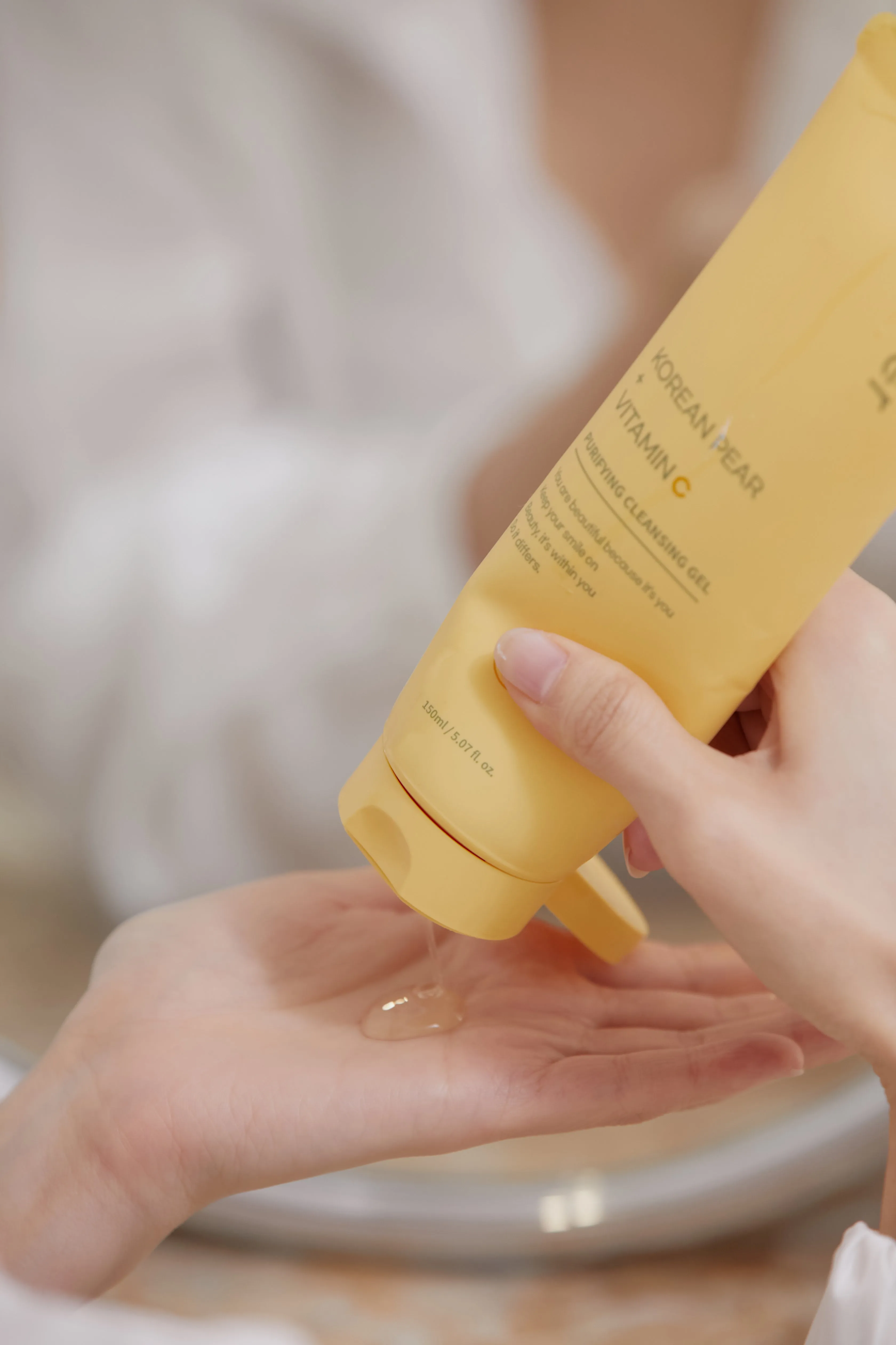 Korean Pear Plus Vitamin C Purifying Cleansing Gel (150ml)
